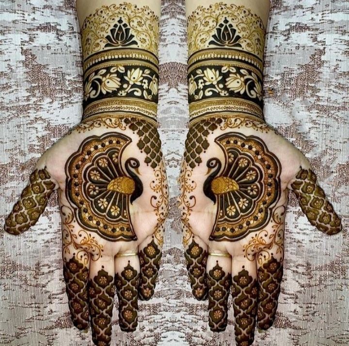 Peacock Mehendi Design Front Hand