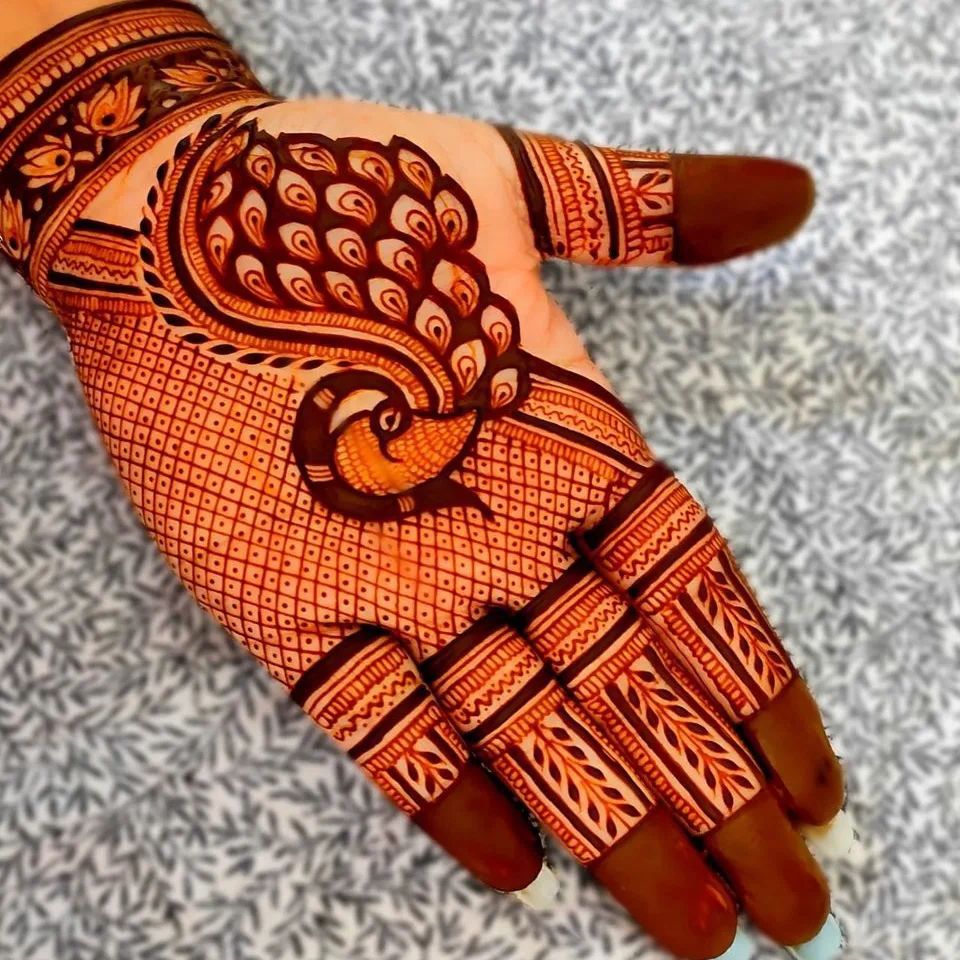 Trending Peacock Mehendi Design Ideas
